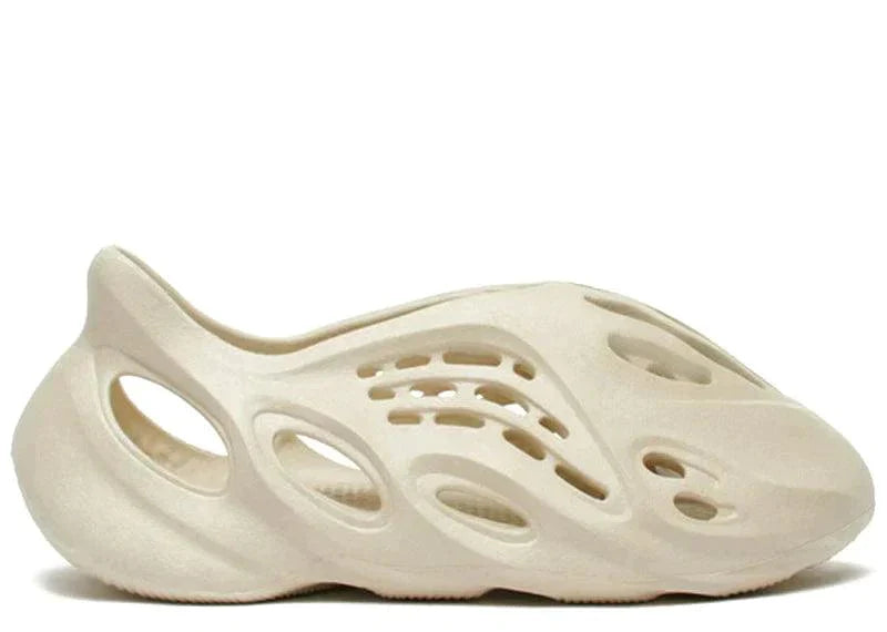 Yeezy Foam RNNR Sand